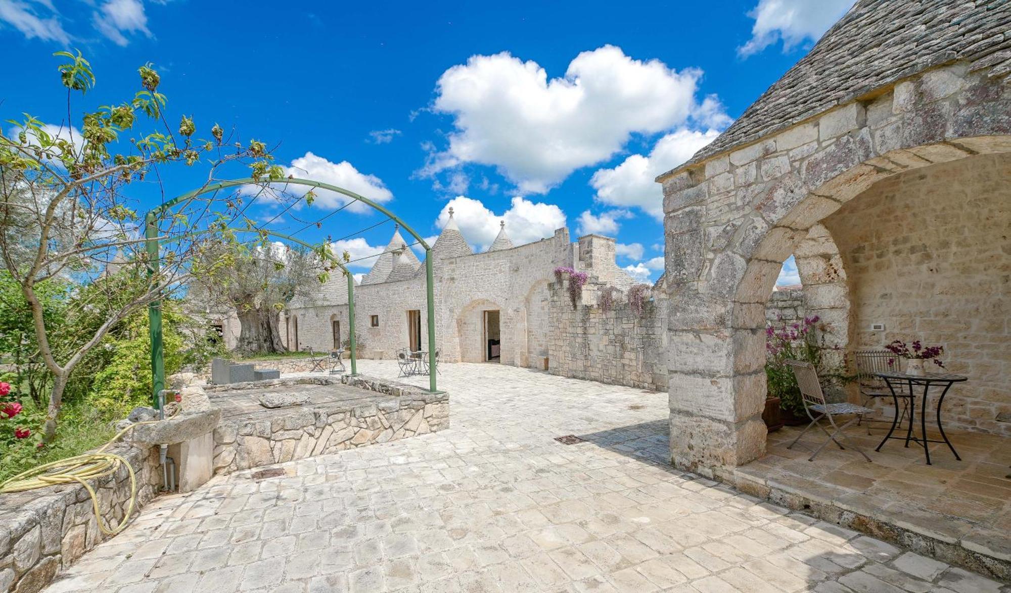 Resort Masseria Cecato Noci Luaran gambar